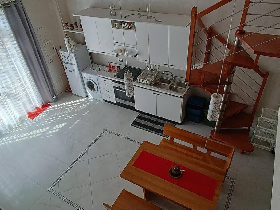 Casa Vacanza Raggio Di Sole Giovinazzo Exterior foto