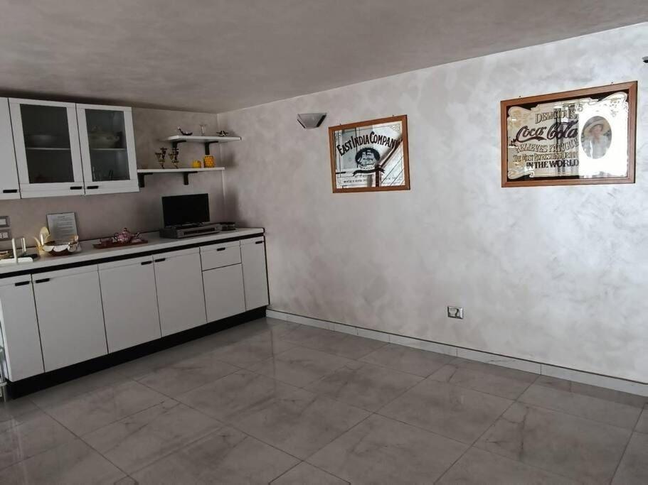 Casa Vacanza Raggio Di Sole Giovinazzo Exterior foto