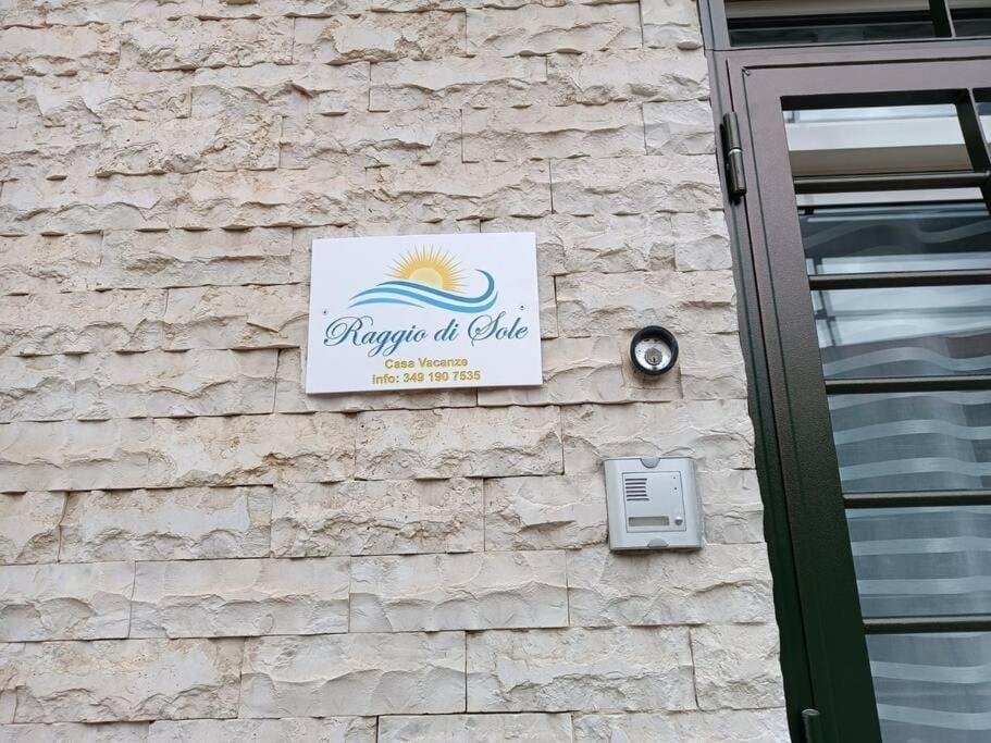 Casa Vacanza Raggio Di Sole Giovinazzo Exterior foto